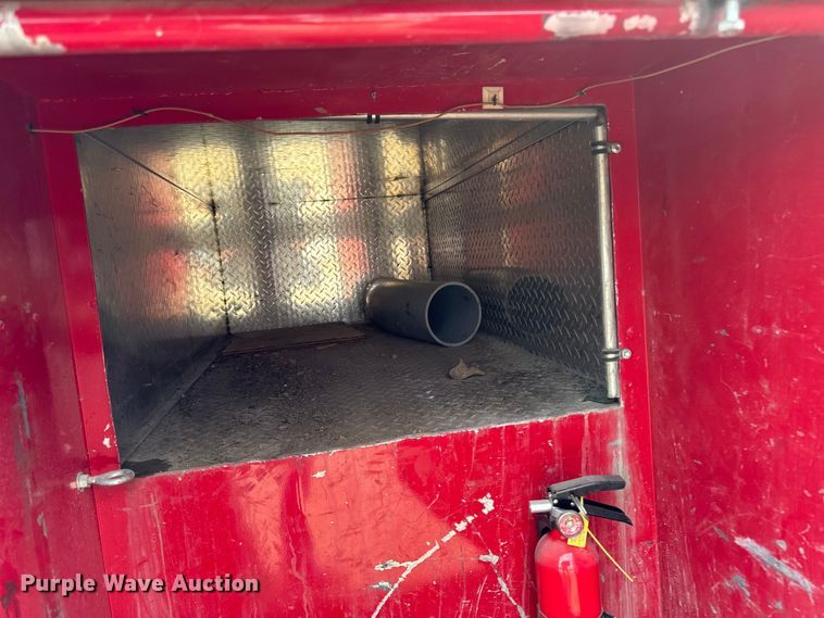 image for item EM2297 2005 Ford F550 utility / service truck