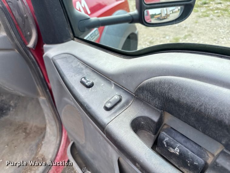 image for item EM2297 2005 Ford F550 utility / service truck