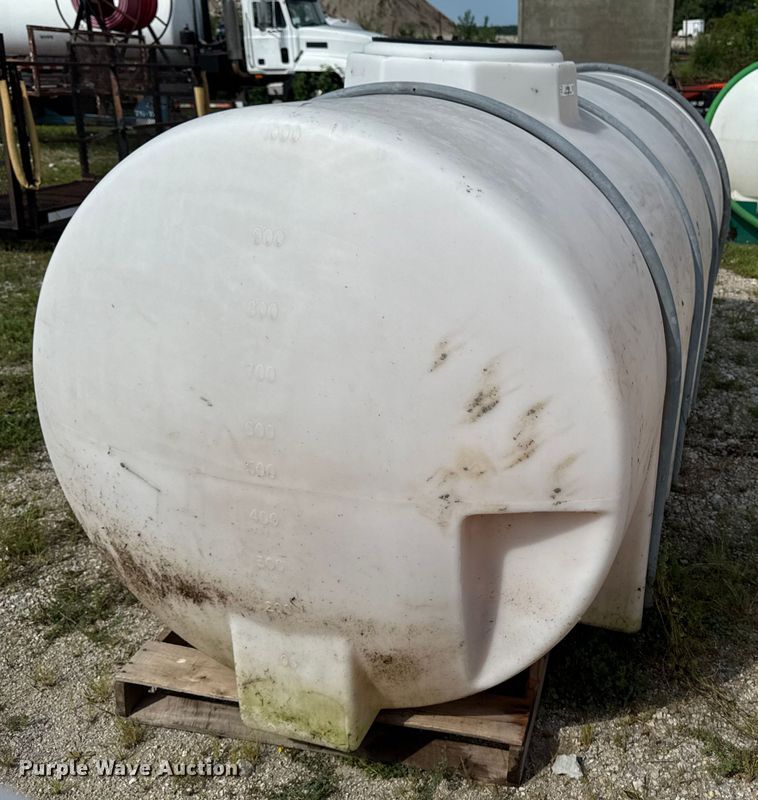 image for item EM2298 (5) poly tanks