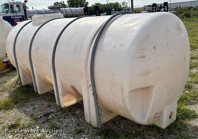 image for item EM2298 (5) poly tanks