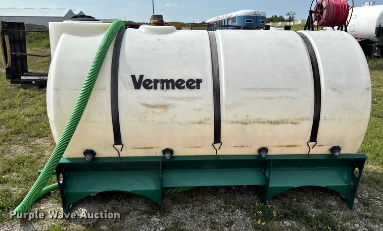 image for item EM2298 (5) poly tanks