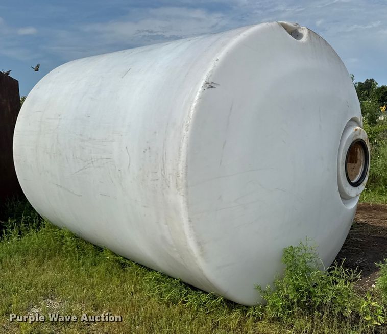 image for item EM2298 (5) poly tanks