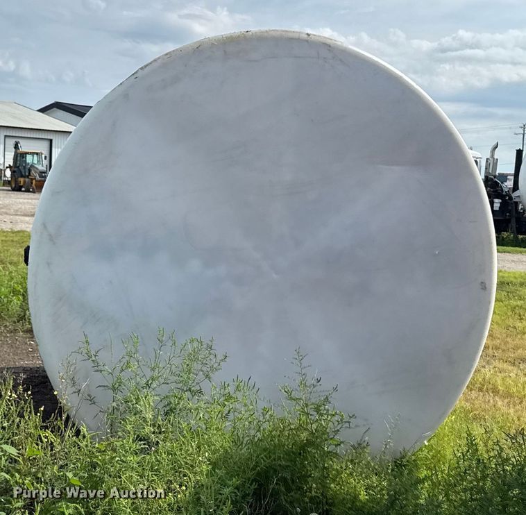 image for item EM2298 (5) poly tanks