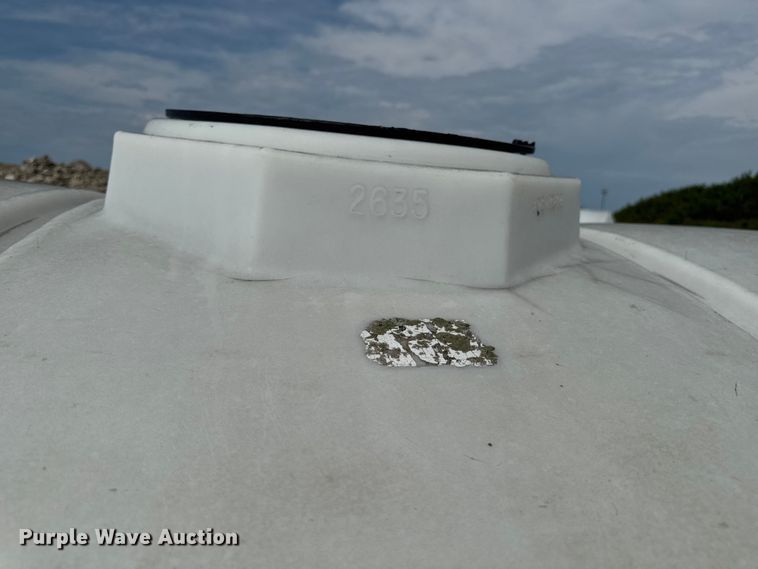 image for item EM2298 (5) poly tanks