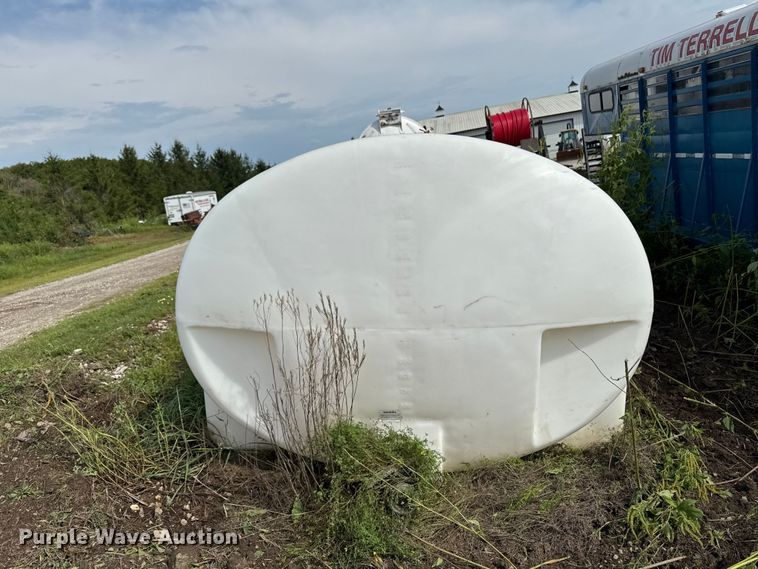 image for item EM2298 (5) poly tanks