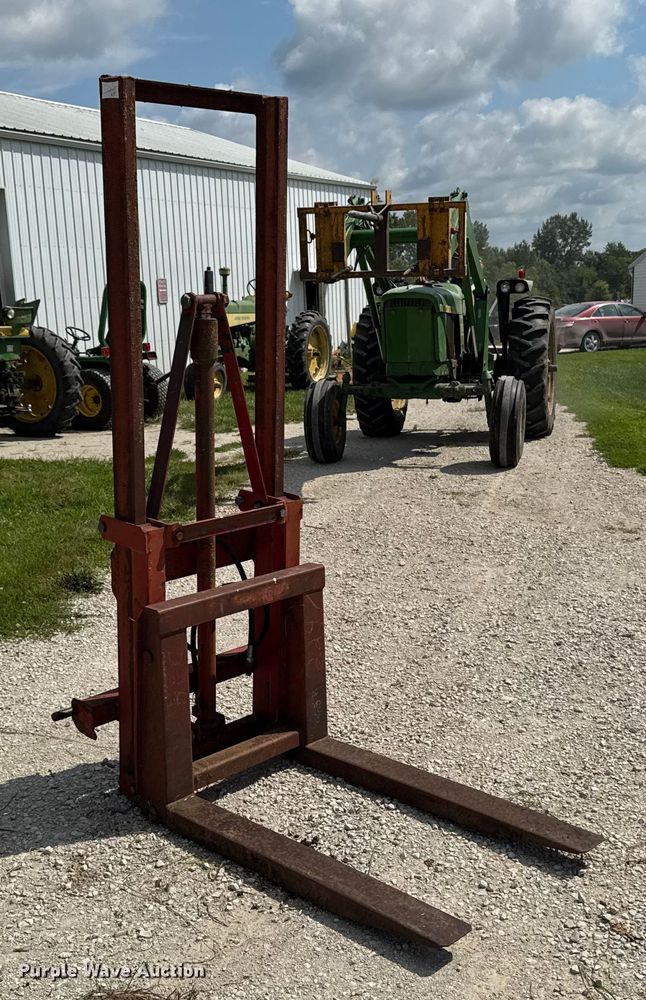 image for item EM2302  Forklift mass 