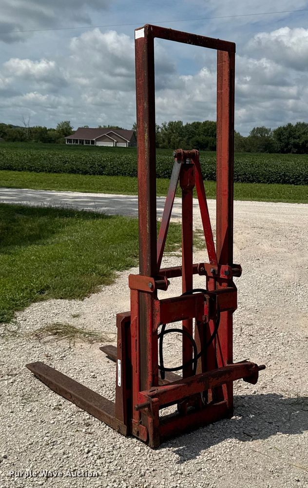 image for item EM2302  Forklift mass 