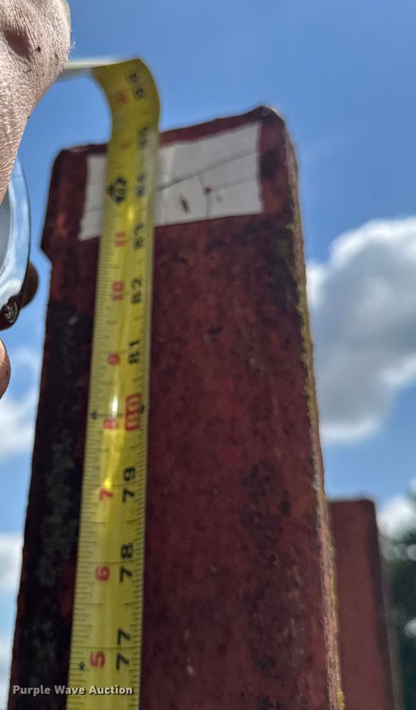 image for item EM2302  Forklift mass 