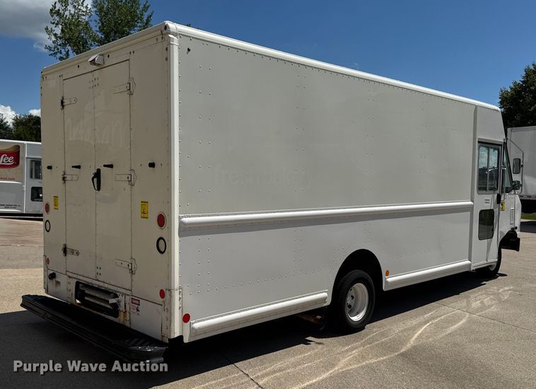 image for item EM2308 2010 Ford E450 delivery truck