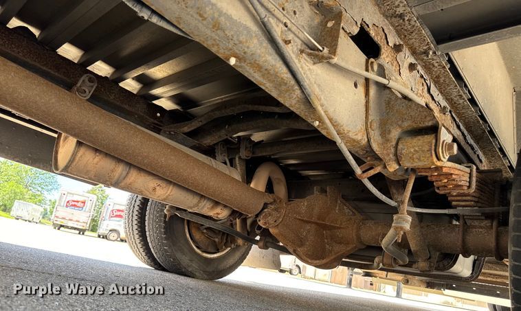 image for item EM2308 2010 Ford E450 delivery truck