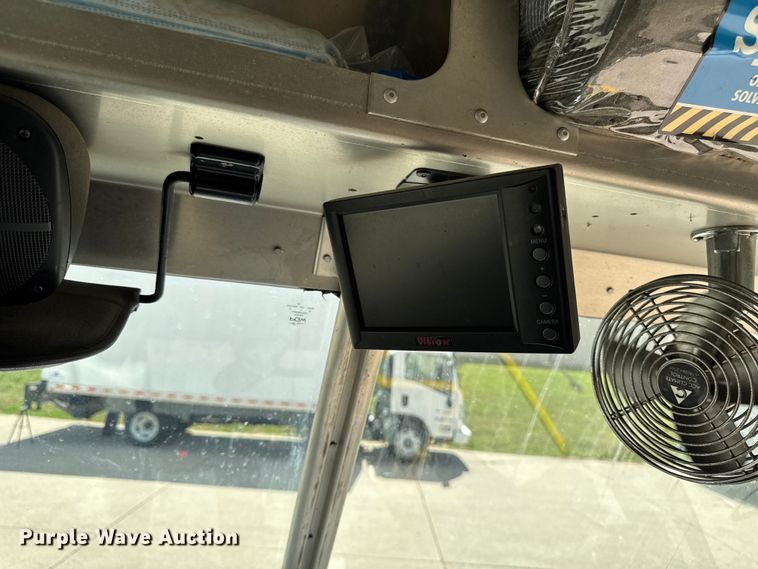 image for item EM2308 2010 Ford E450 delivery truck