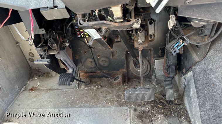 image for item EM2308 2010 Ford E450 delivery truck