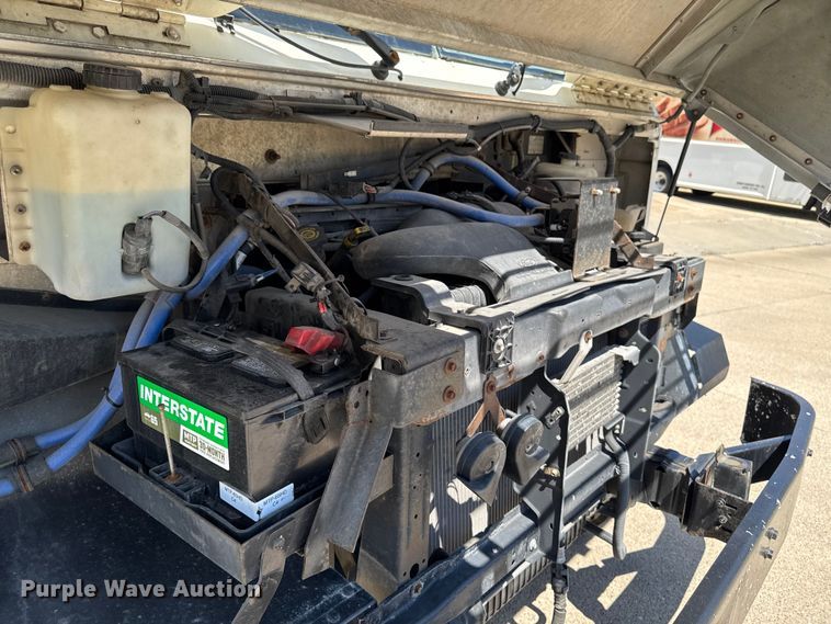 image for item EM2308 2010 Ford E450 delivery truck