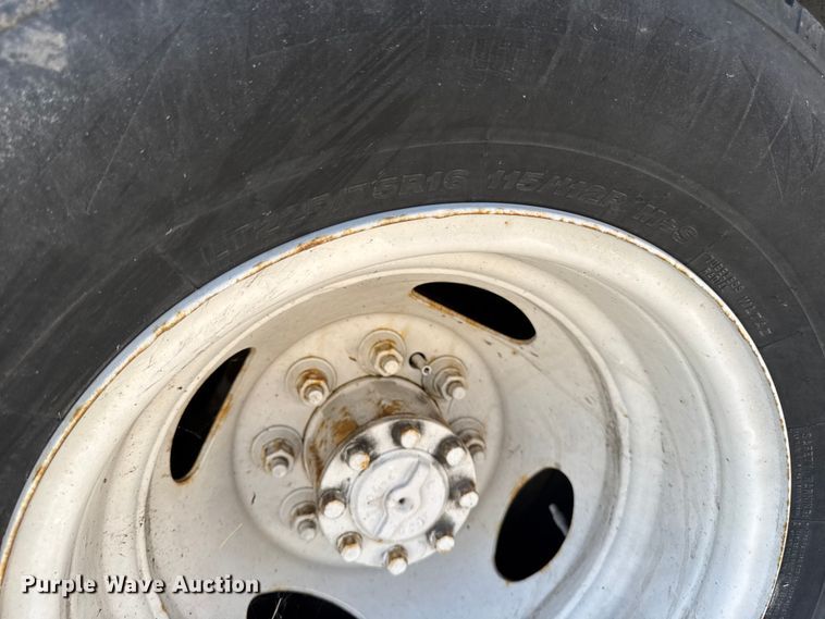 image for item EM2308 2010 Ford E450 delivery truck