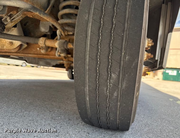 image for item EM2308 2010 Ford E450 delivery truck