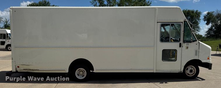 image for item EM2309 2010 Ford E450 delivery truck