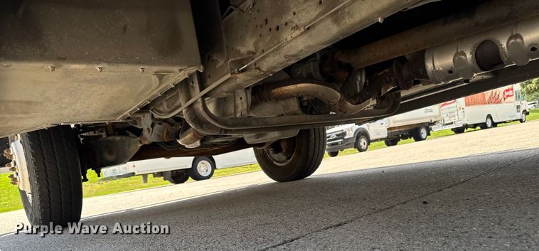 image for item EM2309 2010 Ford E450 delivery truck