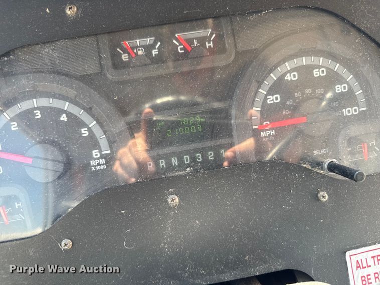 image for item EM2309 2010 Ford E450 delivery truck