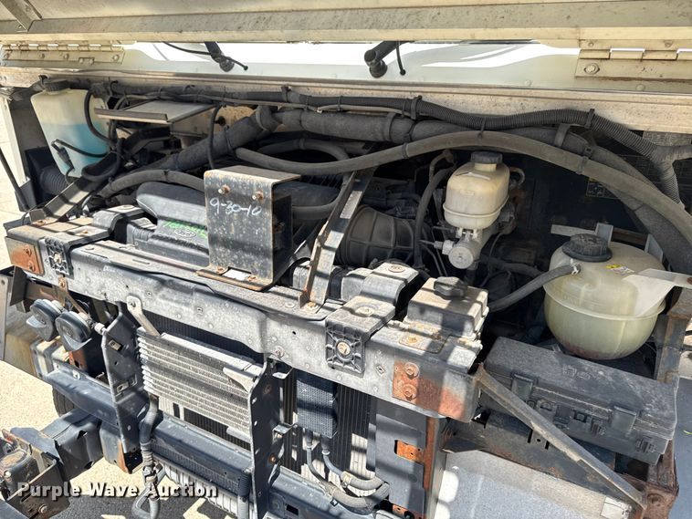 image for item EM2309 2010 Ford E450 delivery truck