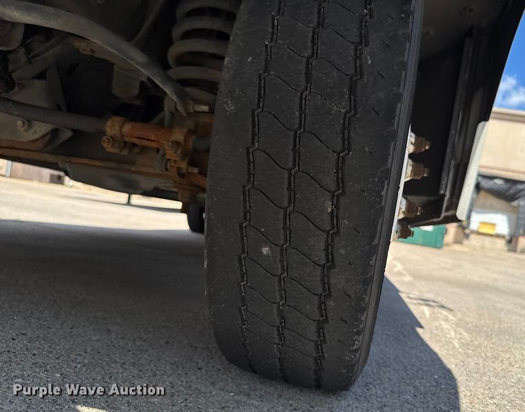 image for item EM2309 2010 Ford E450 delivery truck