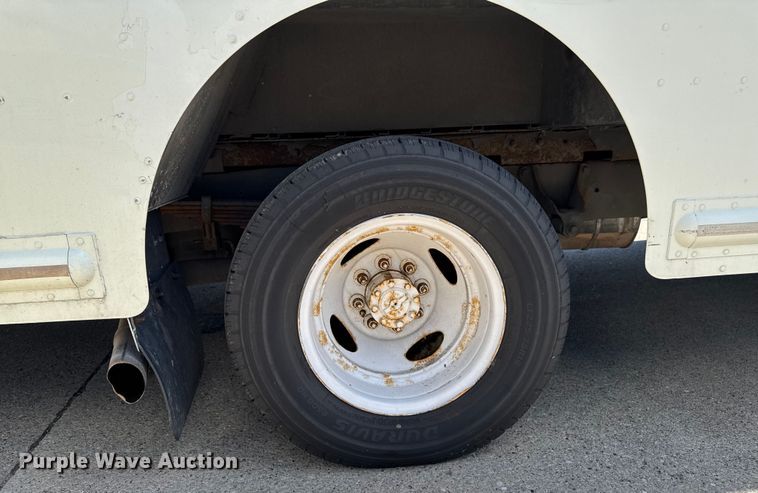 image for item EM2309 2010 Ford E450 delivery truck