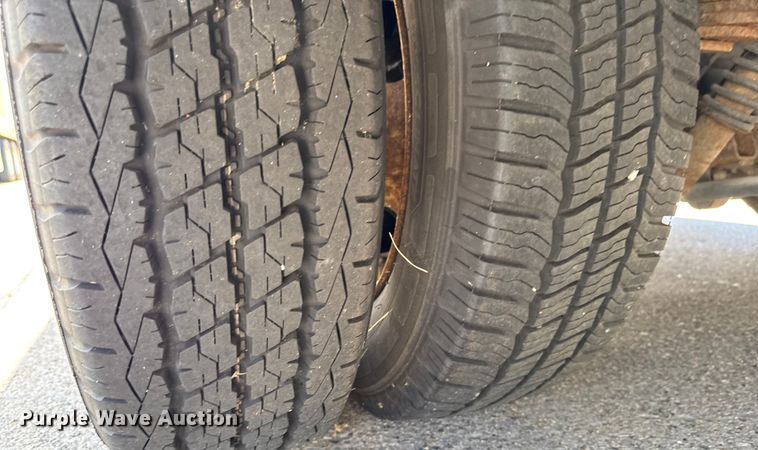 image for item EM2309 2010 Ford E450 delivery truck