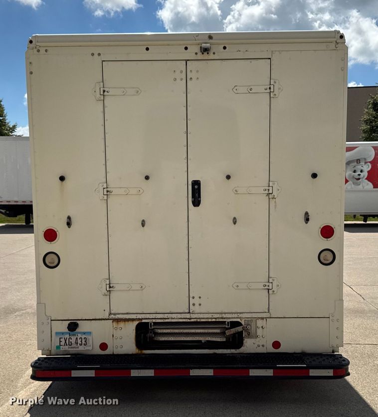 image for item EM2310 2010 Ford E450 delivery truck