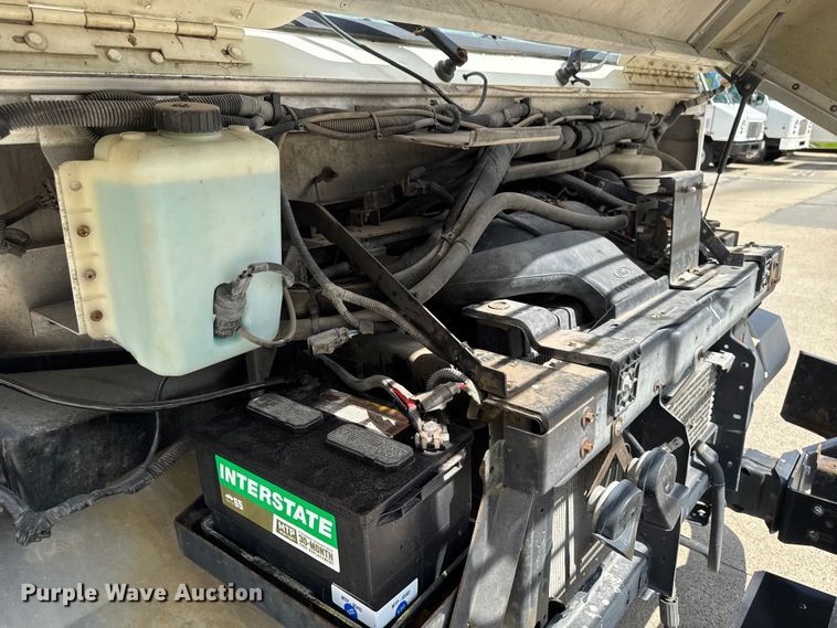 image for item EM2310 2010 Ford E450 delivery truck