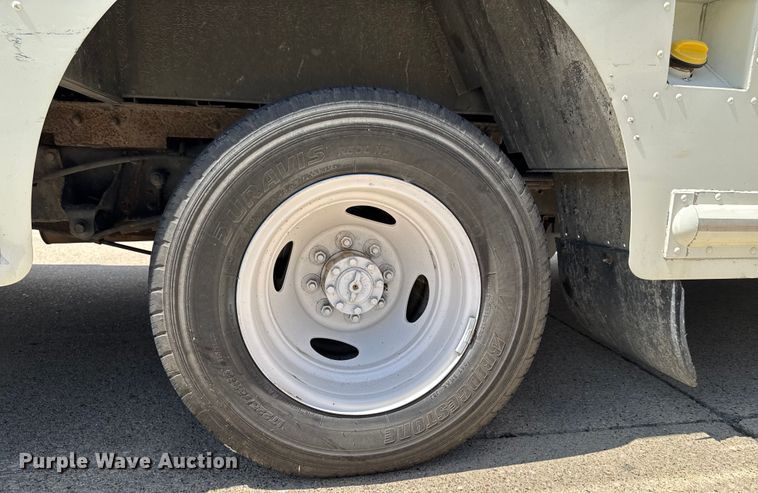 image for item EM2310 2010 Ford E450 delivery truck