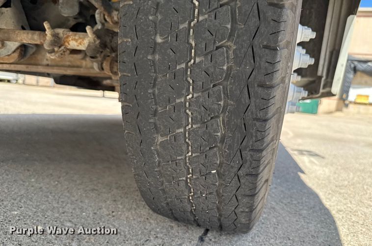 image for item EM2310 2010 Ford E450 delivery truck