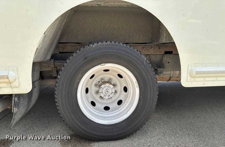 image for item EM2310 2010 Ford E450 delivery truck