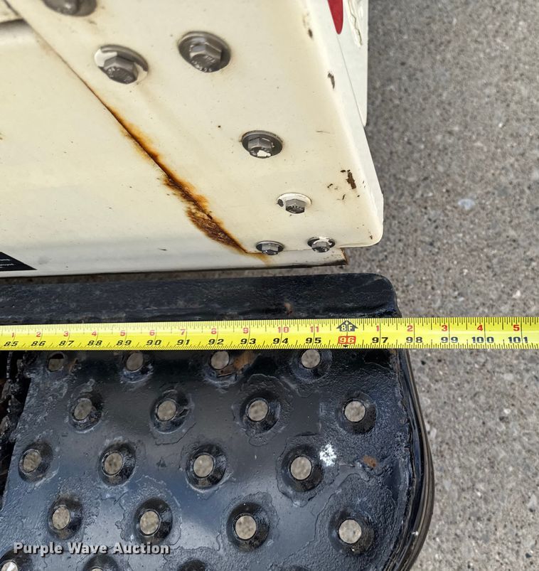 image for item EM2311 2010 Ford E450 delivery truck