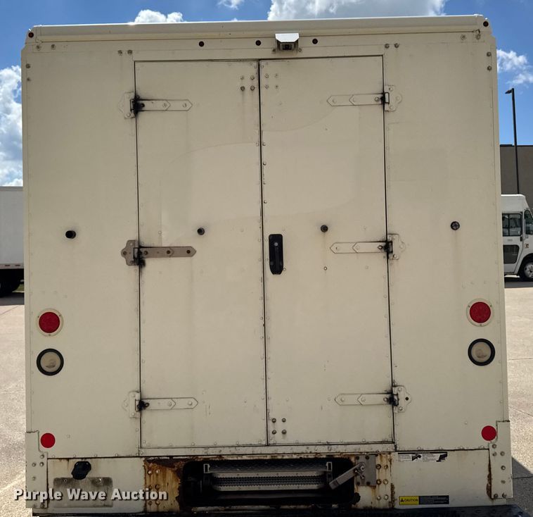 image for item EM2311 2010 Ford E450 delivery truck