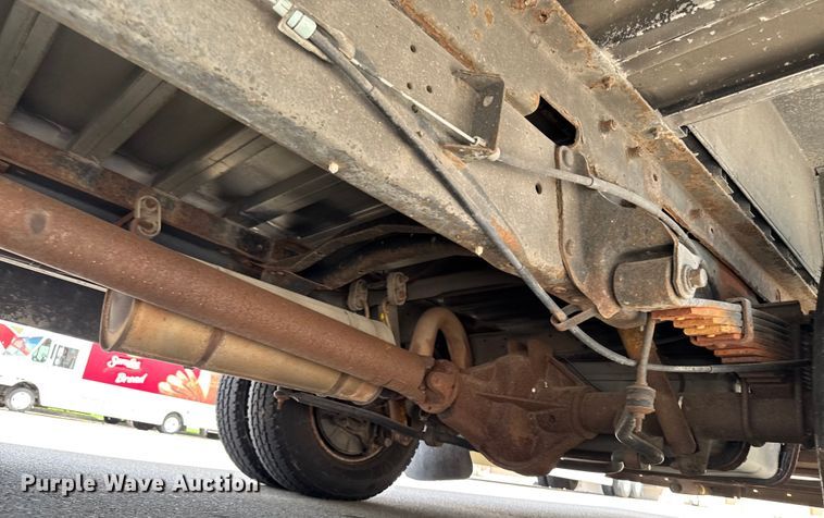 image for item EM2311 2010 Ford E450 delivery truck