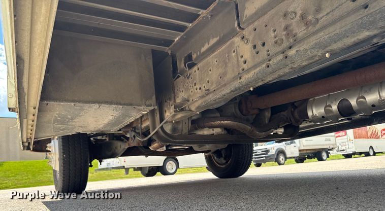 image for item EM2311 2010 Ford E450 delivery truck