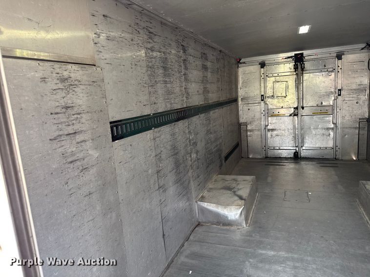 image for item EM2311 2010 Ford E450 delivery truck