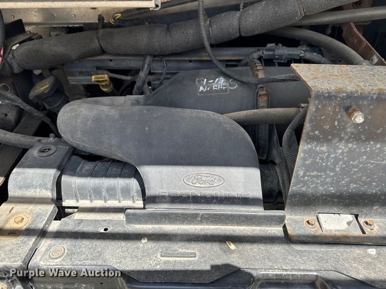 image for item EM2311 2010 Ford E450 delivery truck