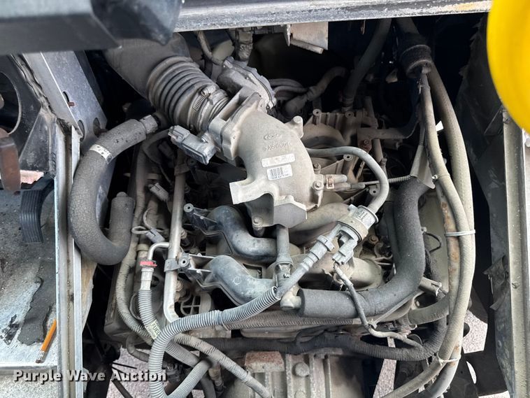 image for item EM2311 2010 Ford E450 delivery truck