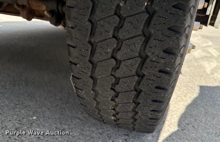 image for item EM2311 2010 Ford E450 delivery truck