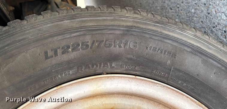 image for item EM2311 2010 Ford E450 delivery truck