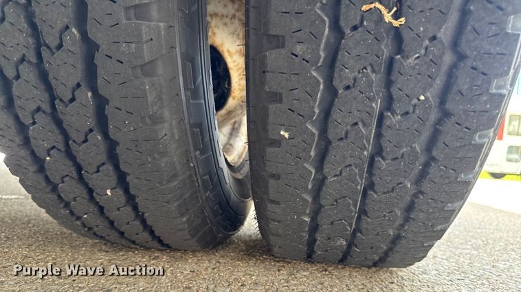 image for item EM2311 2010 Ford E450 delivery truck