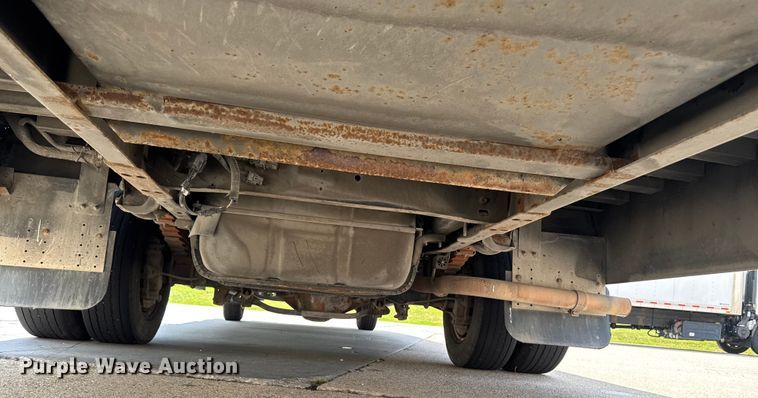 image for item EM2312 2010 Ford E450 delivery truck