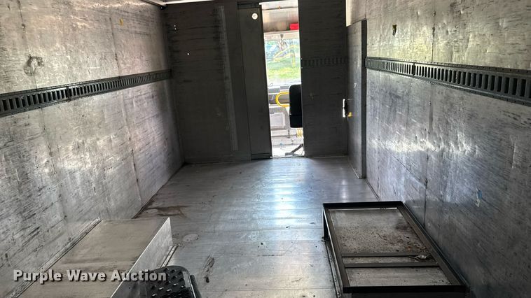 image for item EM2312 2010 Ford E450 delivery truck