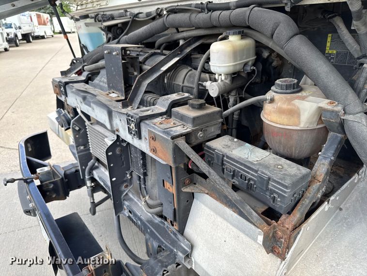 image for item EM2312 2010 Ford E450 delivery truck