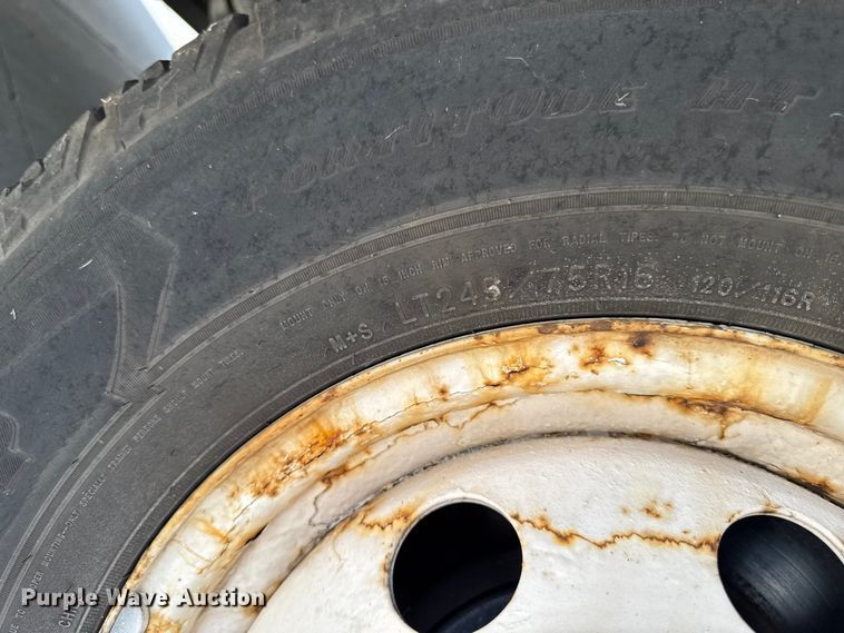 image for item EM2312 2010 Ford E450 delivery truck