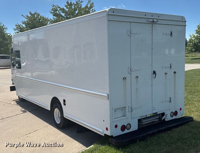 image for item EM2313 2010 Ford E450 delivery truck