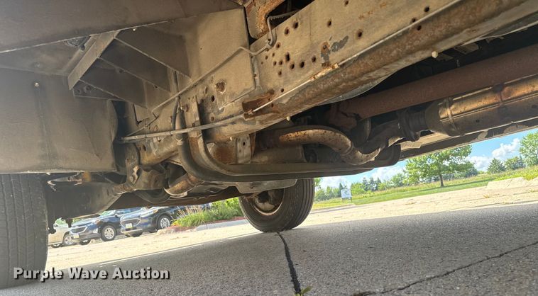 image for item EM2313 2010 Ford E450 delivery truck