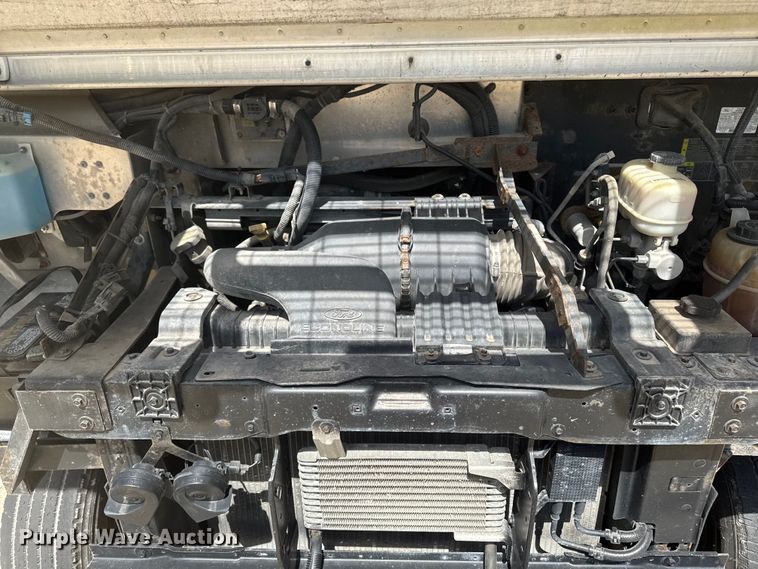 image for item EM2313 2010 Ford E450 delivery truck