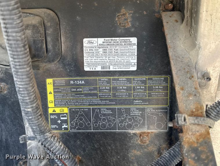 image for item EM2313 2010 Ford E450 delivery truck