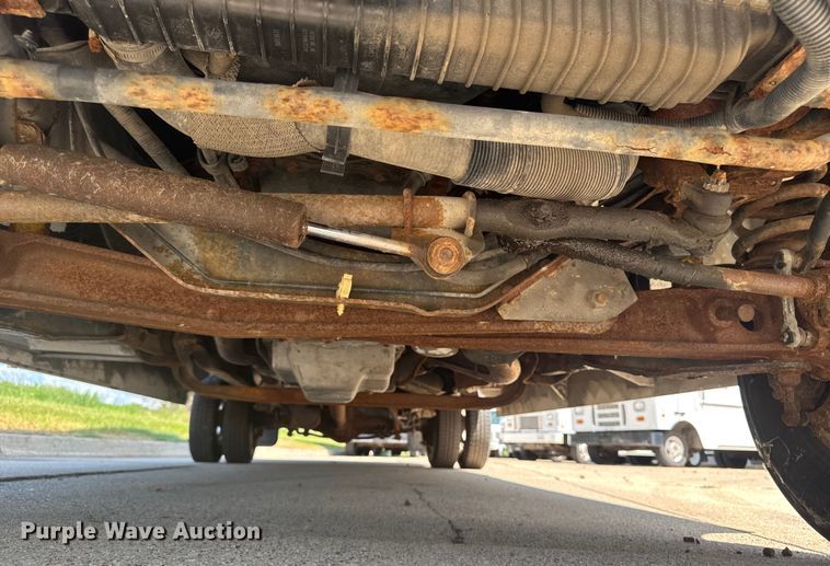 image for item EM2314 2010 Ford E450 delivery truck